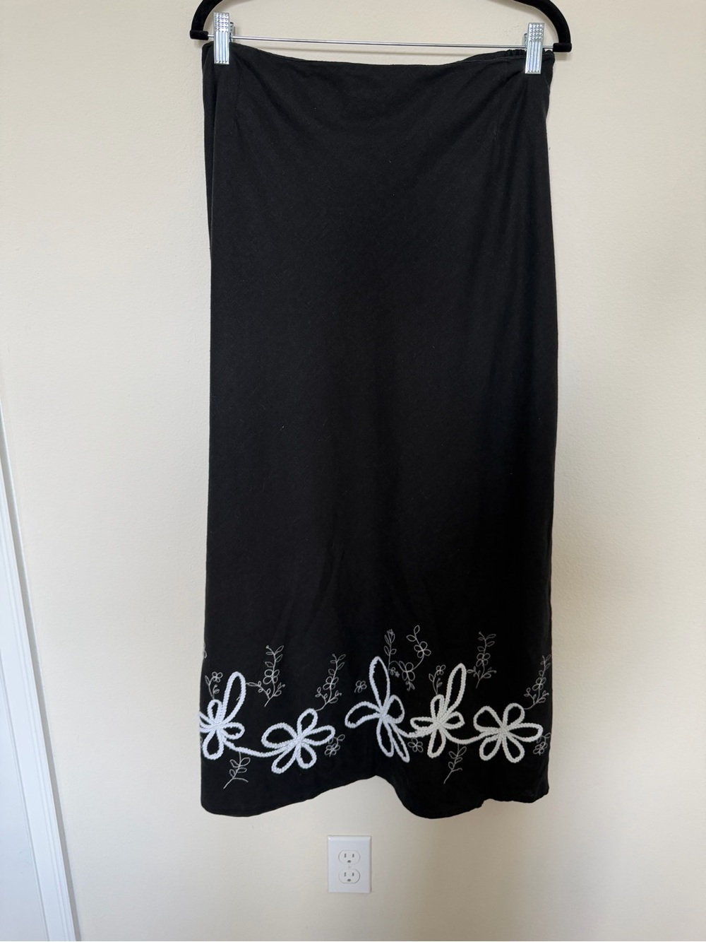 Cato Woman Linen Blend Embroidered Black White Floral Maxi Skirt 22W